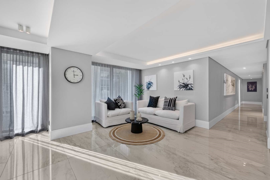 5 Bedroom Property for Sale in Bantry Bay Western Cape